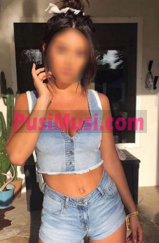 מבריק, מדהים, עם ירכיים צרות