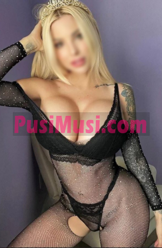 בנות חדשות במרכז